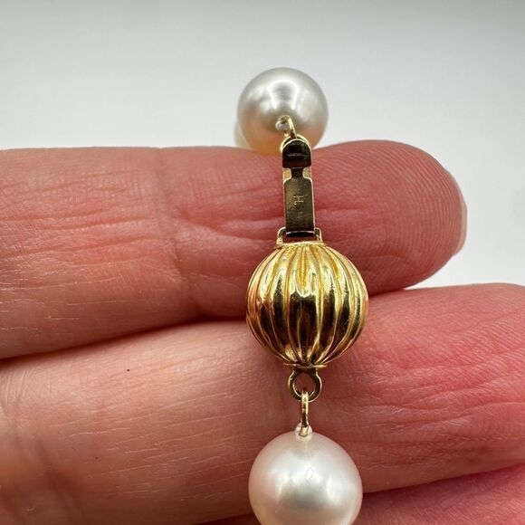 20" 14kt Yellow Gold Clasp and 8mm beautiful pearl necklace! - Picture 6 of 12